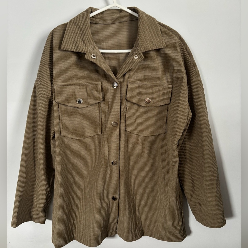 Women’s Oversized Corduroy Shacket in Olive